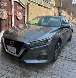 نيسان ألتيما